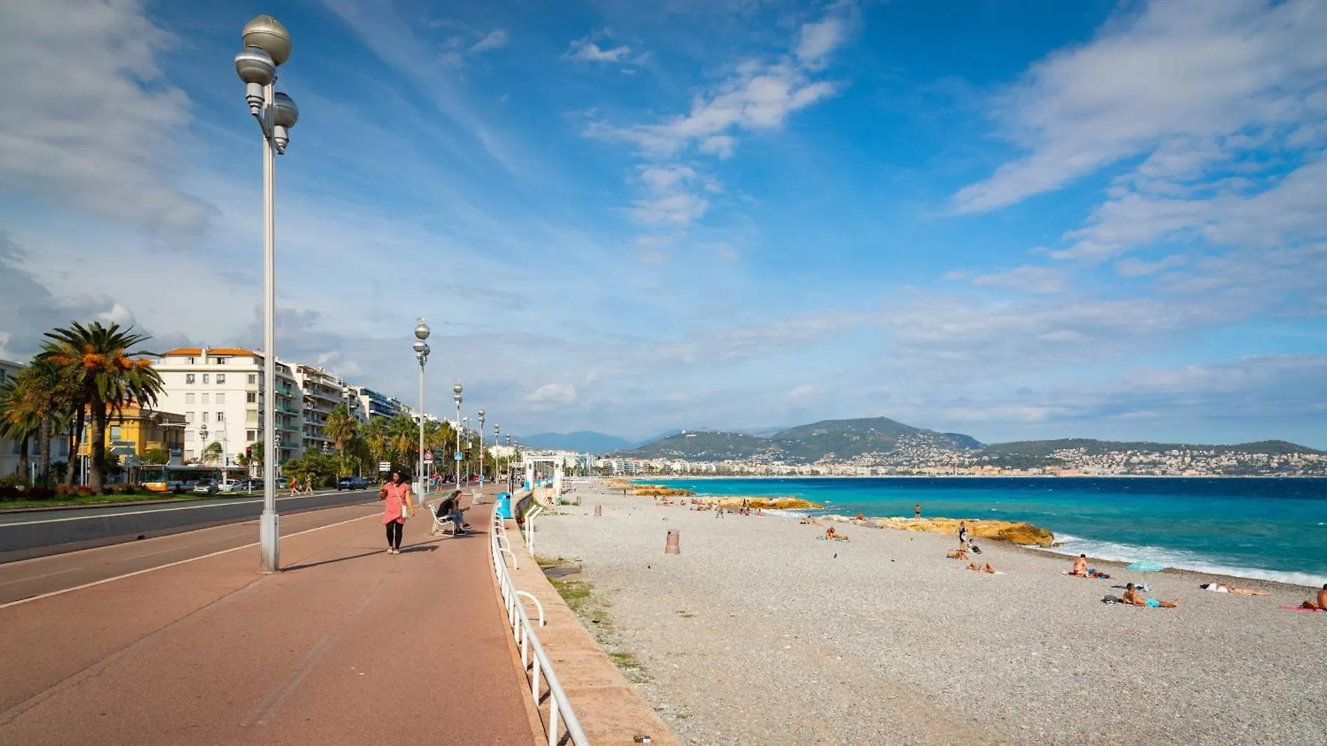 Studio Calif, Face Tram Proche Mer location